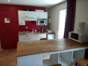 studio en rez-de-jardin dans la verdure